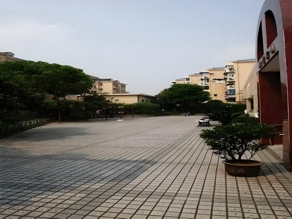 鹿晗没给关晓彤庆生关爸早有暗示